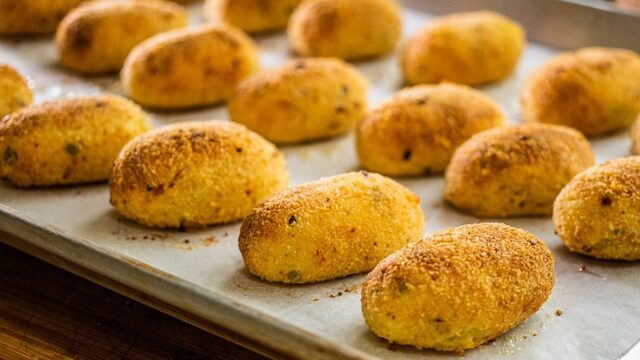 Oven Baked Italian Potato Croquettes 