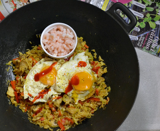 Fried rice med spetskål, champinjoner & stekt ägg