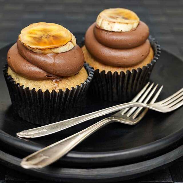 Banana  chocolate  chip cupcakes med Nutella