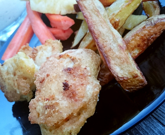 Märtas kök : Chicken nuggets, pommes och honung&curry-dipp!