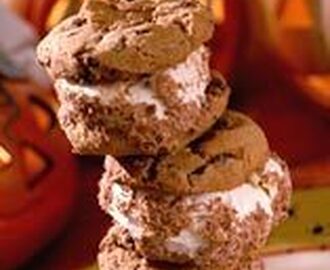Chocolate chip cookies med vaniljglass
