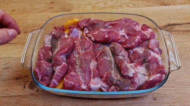 leckeres Rezept für Fleisch im Ofen, ideal für einen festlichen Tisch #323
