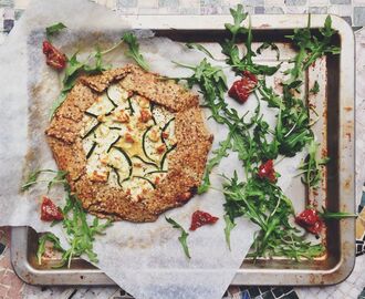 Glutenfri galette med parmesankräm och zucchini