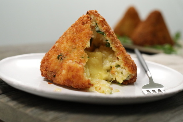 Ham and Cheese Arancini (Italian Fried Rice Balls)