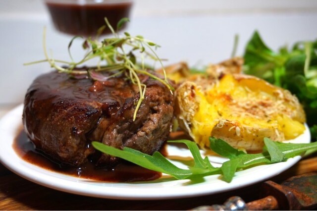 Oxfilé Tournedos med magisk rödvinssås