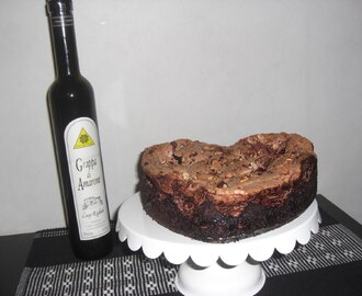 Torta di nocciole e cioccolato