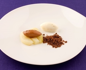 Päron med vanilj och hasselnötskräm