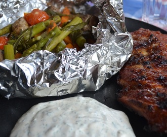 Grillkväll: Ribs med potatisknyten och örtsås