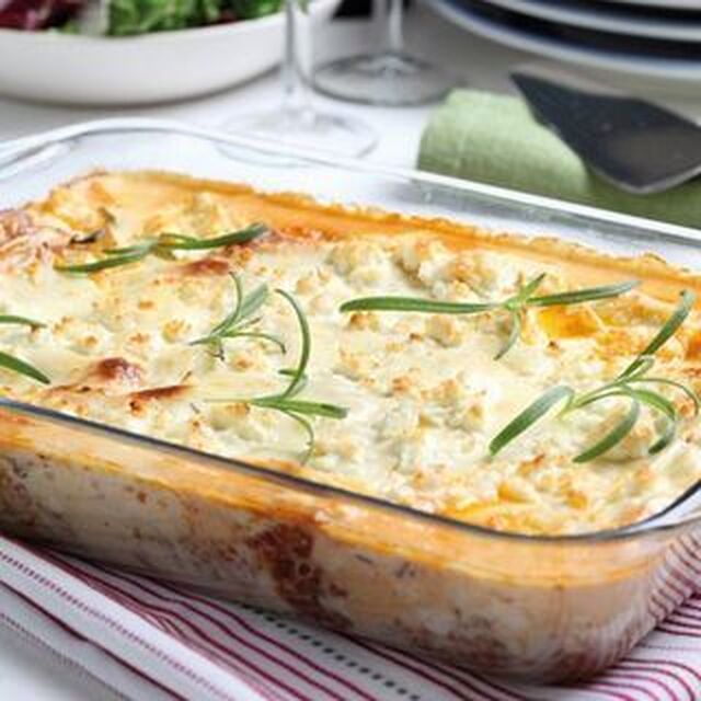 Lasagne med lammfärs, fetaost och rosmarin