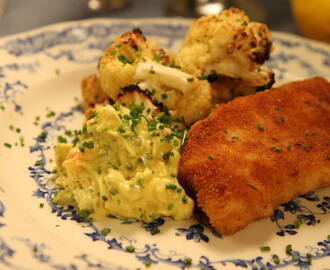 Rostad citronblomkål med frasig torsk och remouladsås