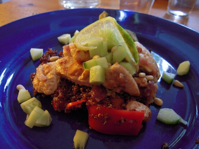 Lime & sesammarinerad kyckling med röd quinoa