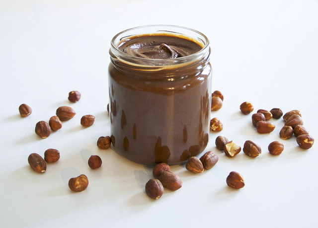 Vegansk Nutella utan raffinerat socker och palmolja