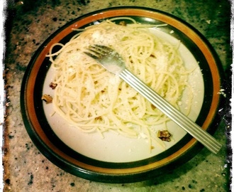 Spaghetti aglio e olio peperoncino