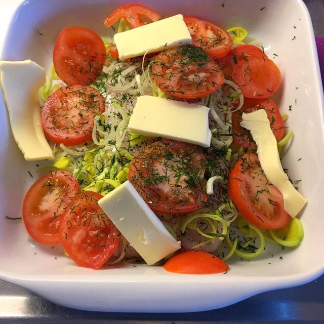 Torsk i ugn med tomat och purjolök
