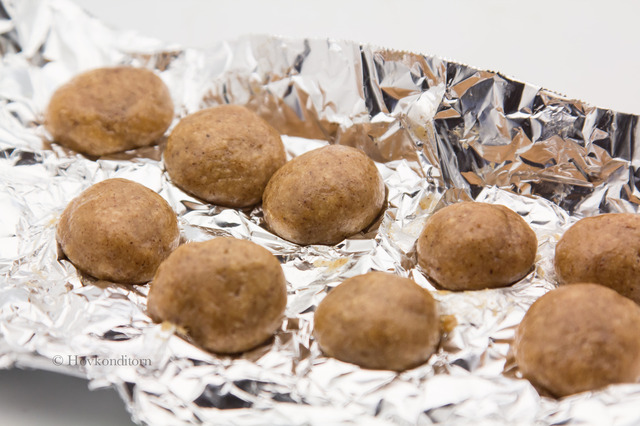 Gingerbread Protein Bliss Balls