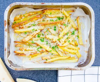 Pommes frites med parmesan – Cheesy fries