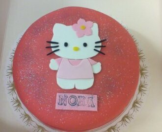 Hello Kitty tårta.