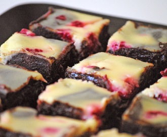 Marmorerade brownies med hallon