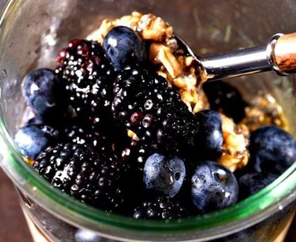 Maple Berry Overnight Oats Recipe