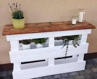 Design plantenmeubel van pallethout met planken bovenlaag !. gedeeld door marjolein 131. Foto geplaatst door marjol… | Diy pallet furniture, Decor, Pallet furniture