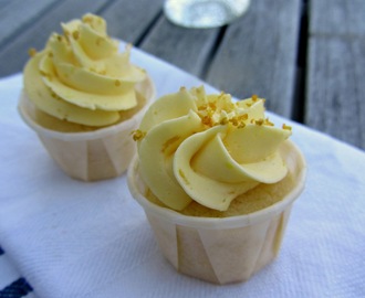 Citroncupcakes med citronfrosting