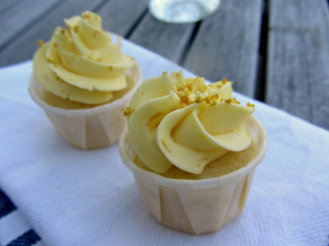 Citroncupcakes med citronfrosting