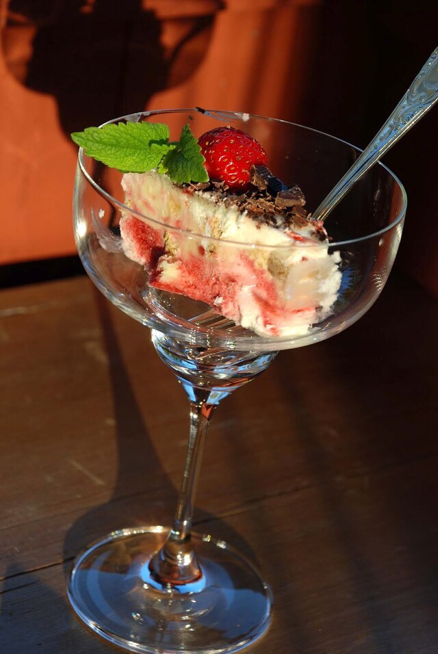 Strawberry cheesecake icecream