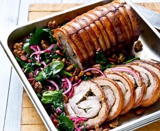 Porchetta med spenat- och nötsallad