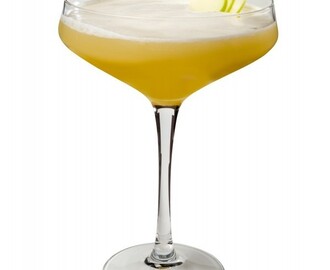 Apple crumble martini