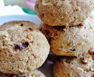 Glutenfria morot och valnötsbröd